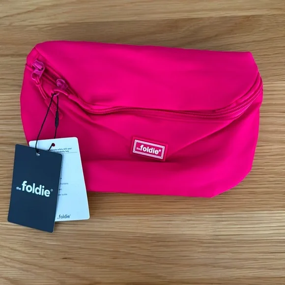 Foldie Pink Crossbody Bag! Never Used! - Picture 2 of 4
